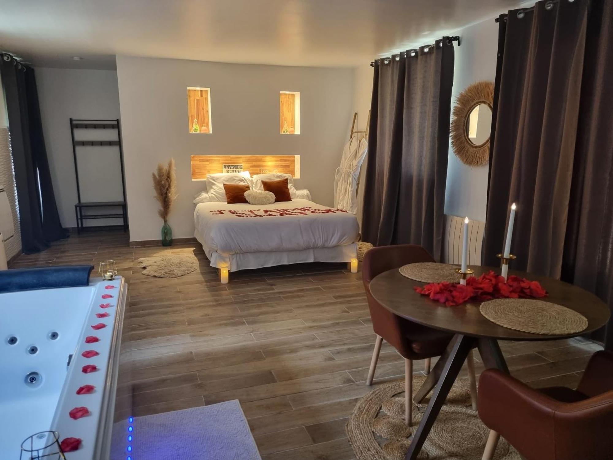 Suite De Charme Avec Jacuzzi Et Jardin Privatif Paris Au Calme Saint-Prix (Val d'Oise) Экстерьер фото