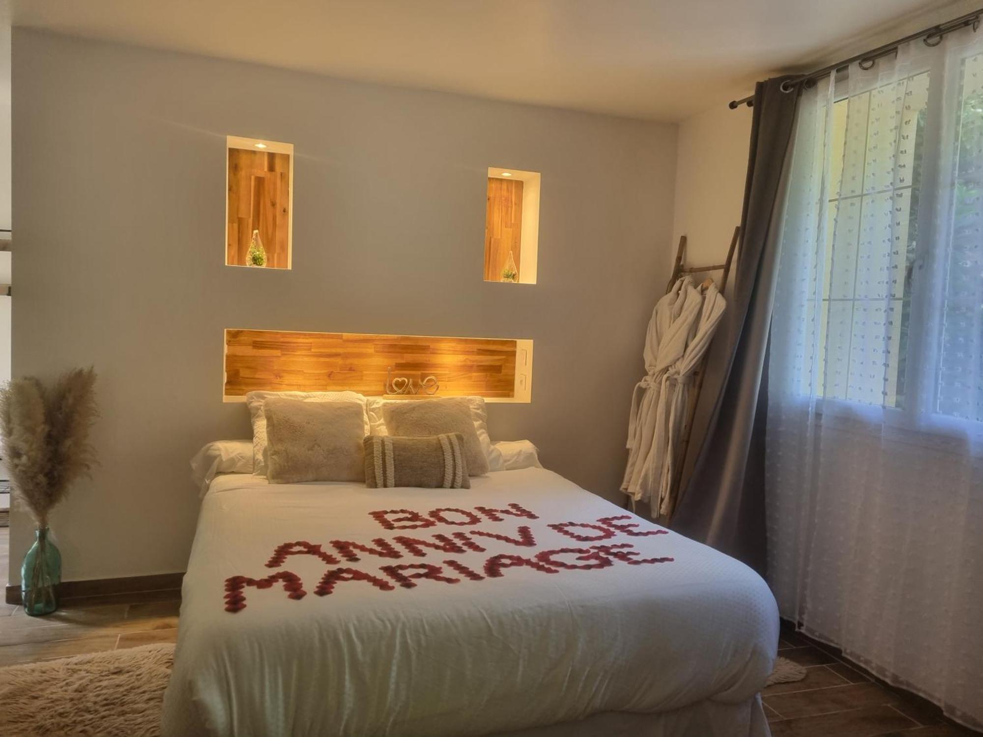 Suite De Charme Avec Jacuzzi Et Jardin Privatif Paris Au Calme Saint-Prix (Val d'Oise) Экстерьер фото